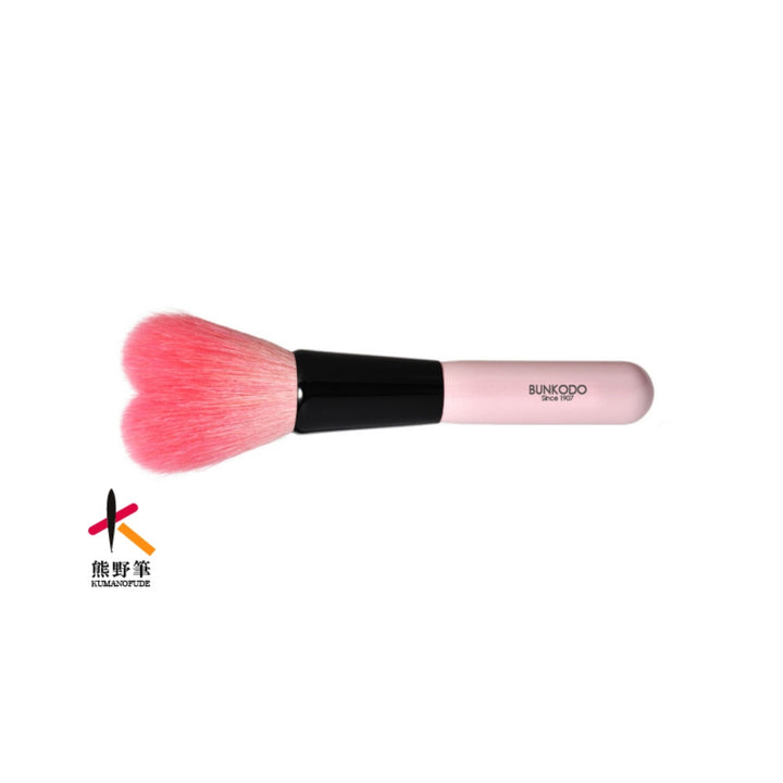 ちぃろアーティスメイクブラシ　＆ ハート型熊野筆ブラシ付き 熊野筆 化粧筆 HB(ハート型)シリーズチークブラシ – 文宏堂オンライン